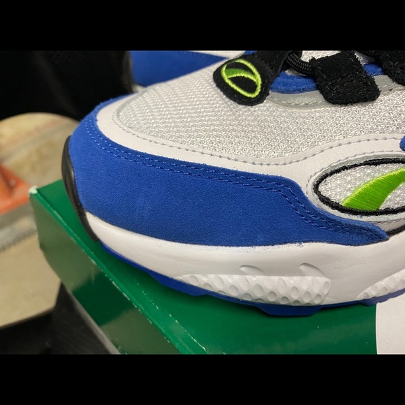 Men’s Puma Cell Venom Surf The Web Size 9 - Picture 2 of 4